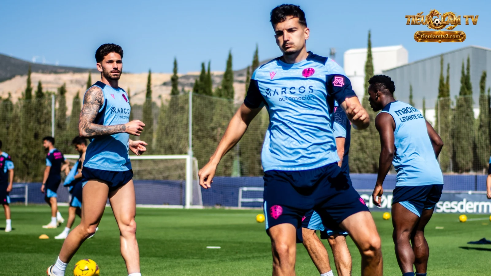 Levante — cầu thủ trong ảnh tư liệu