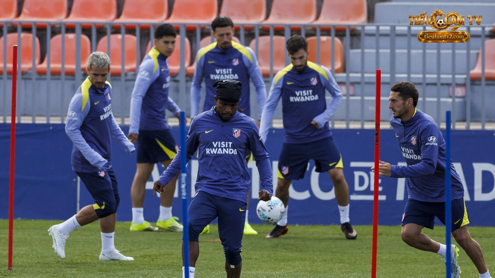 Atlético Madrid — cầu thủ tập luyện trong ảnh tư liệu